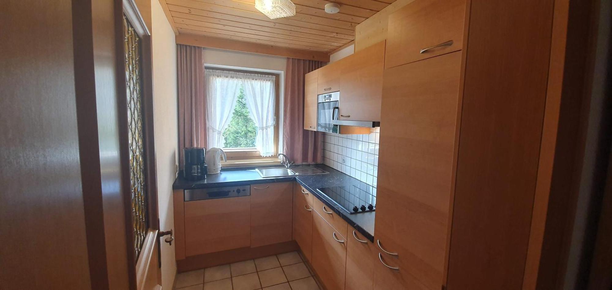 Pension Appartements Via Claudia Lermoos Room photo
